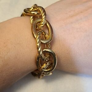 Vintage gold tone thick chain bracelet